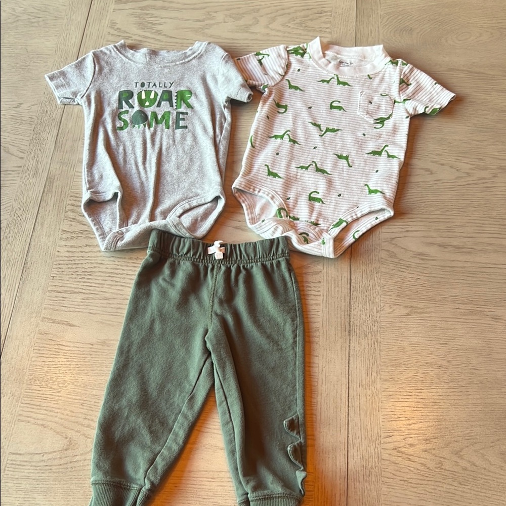 10 piece baby boy set - Picture 8 of 11